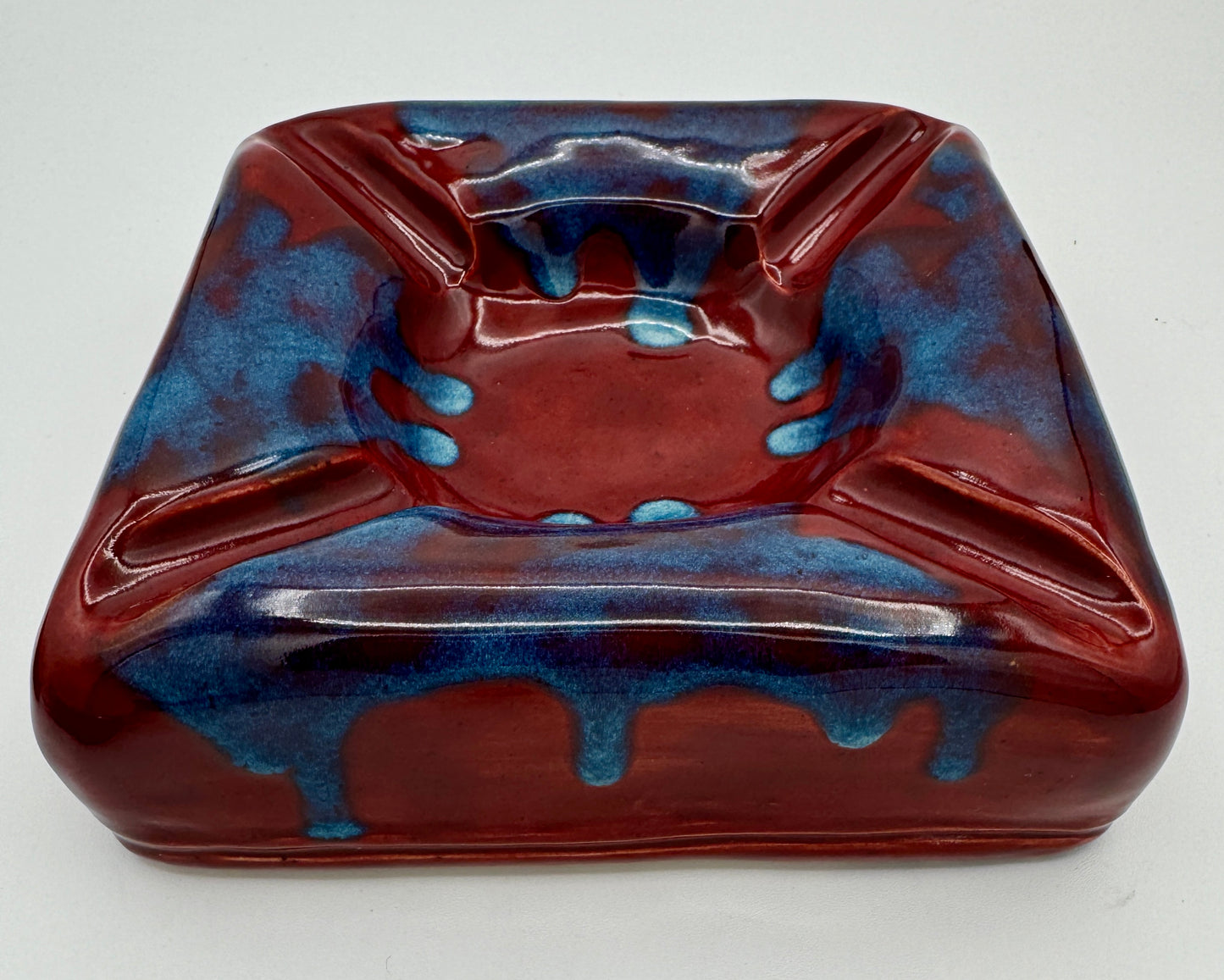 Four Finger Cigar Ashtray
